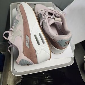 Nike Women’s Pink and Taupe Retro-Style Chunky Sneakers